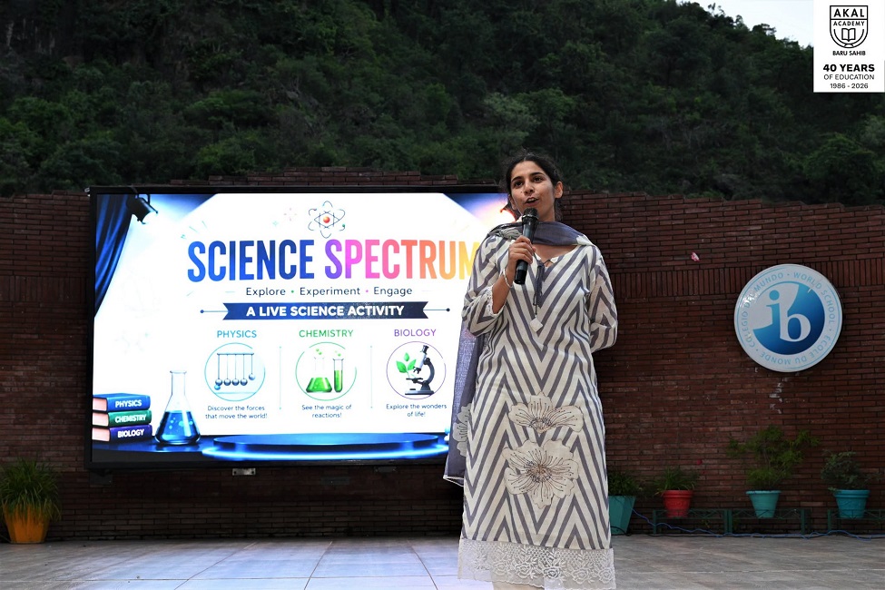 Science came alive as students participated in an engaging Live Science Activity, where classroom concepts were transformed into experiential learning.
