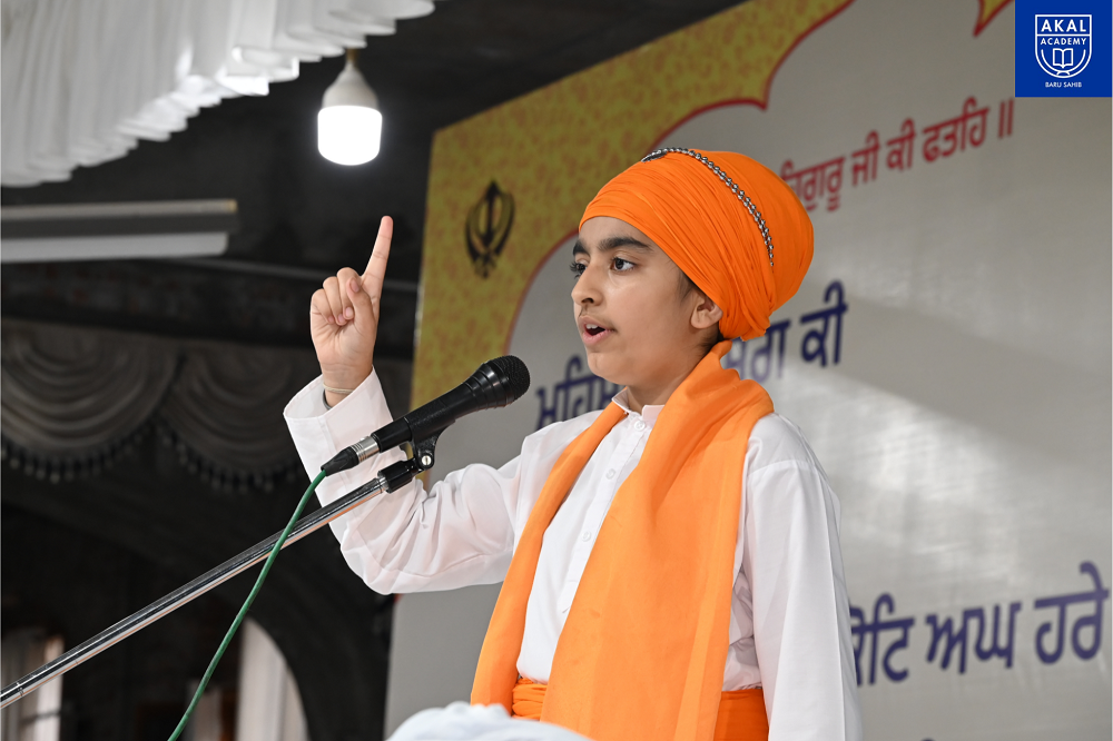  International Campers AttenSpecial Mid-Session Ceremony at Darbar Sahib, Baru Sahib Gallery Image