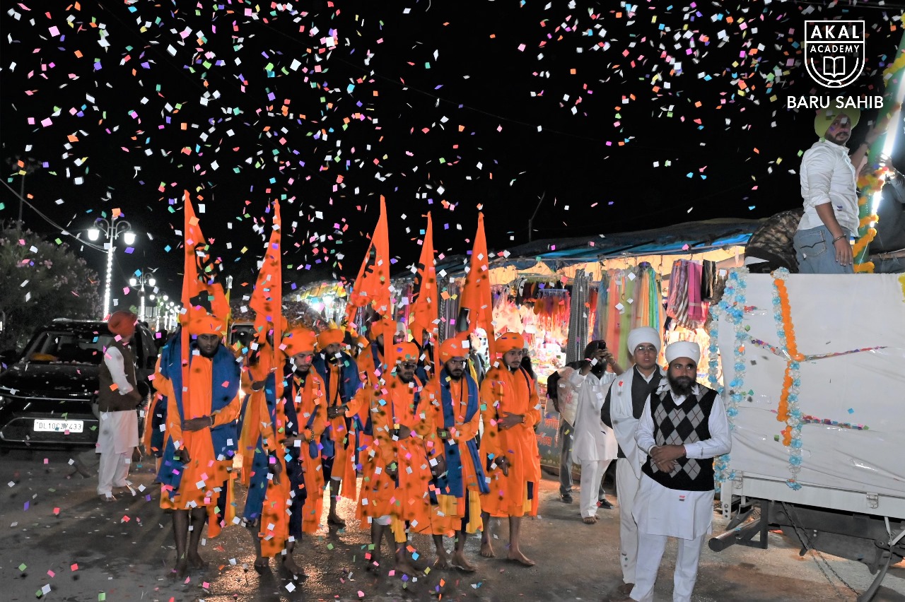 350th Shaheedi Shatabdi of Shri Guru Tegh Bahadur Sahib, Nagar Kirtan from Gurdwara Shri Baru Sahib to Gurdwara Shri Sis Ganj Sahib, Anand pur Sahib Gallery Image