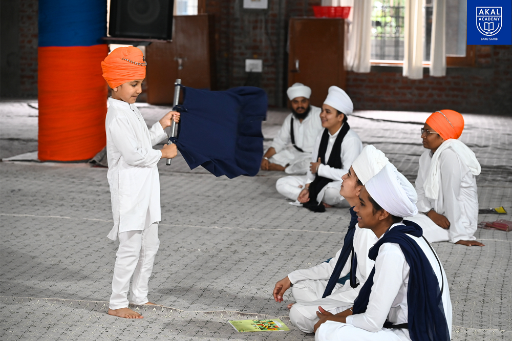  International Campers AttenSpecial Mid-Session Ceremony at Darbar Sahib, Baru Sahib Gallery Image