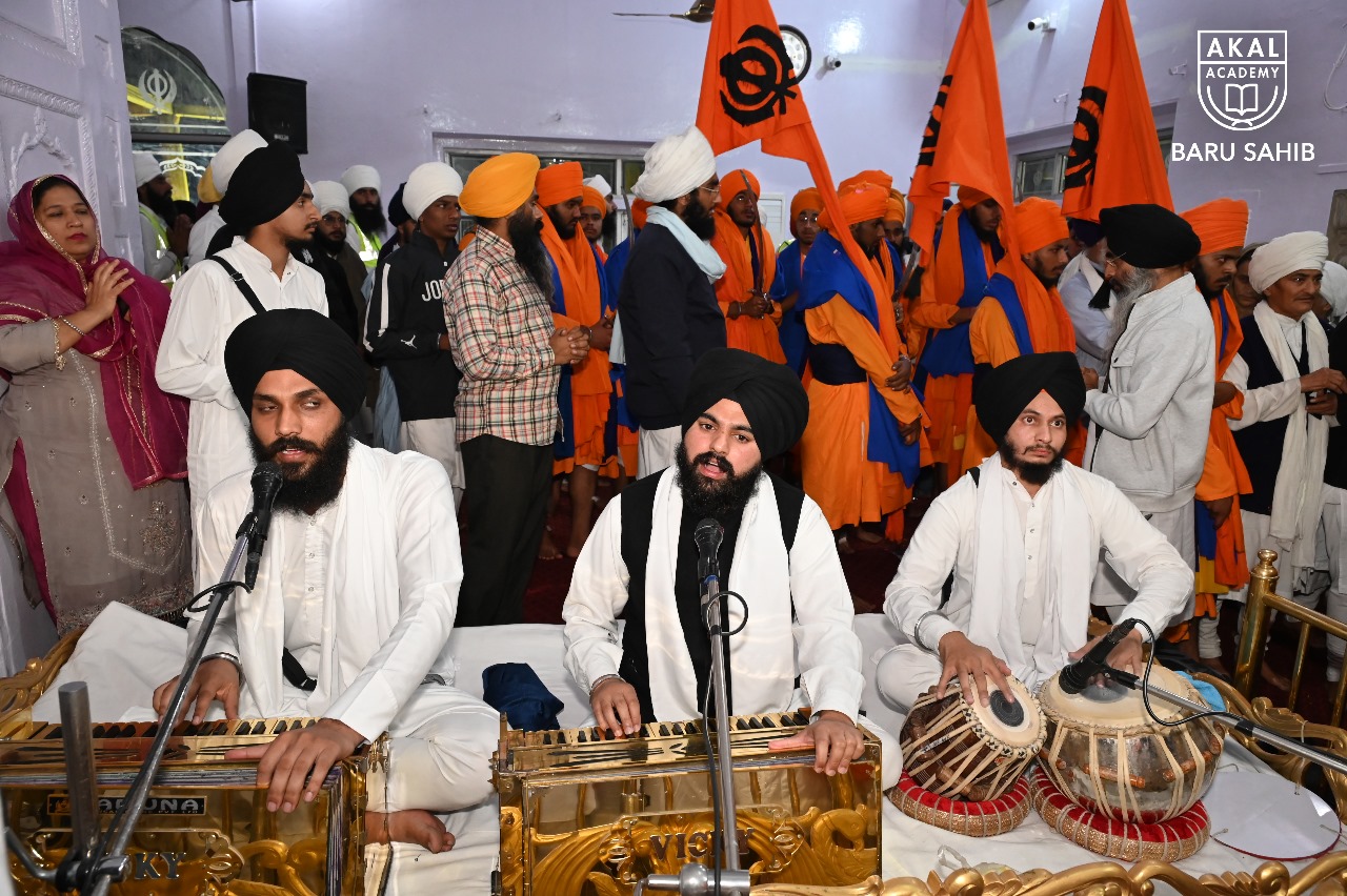350th Shaheedi Shatabdi of Shri Guru Tegh Bahadur Sahib, Nagar Kirtan from Gurdwara Shri Baru Sahib to Gurdwara Shri Sis Ganj Sahib, Anand pur Sahib Gallery Image